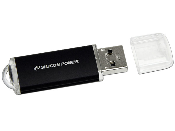Unidad Flash USB 2.0 SILICON POWER Ultima II de 8GB. Color Negra