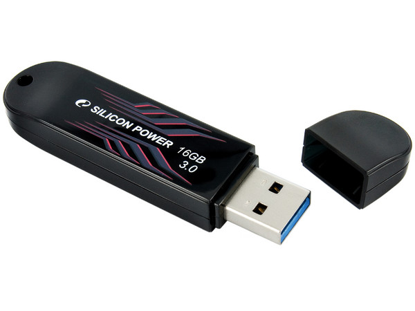Unidad Flash USB 3.0 SILICON POWER Blaze B10 de 16GB. Color Negra
