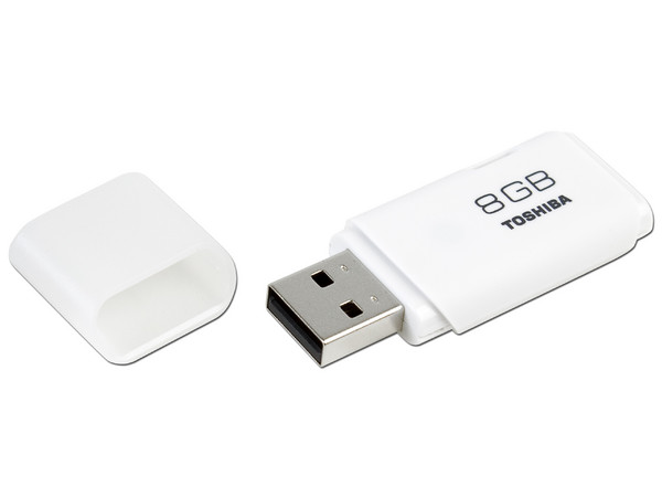 Unidad Flash USB 2.0 Toshiba de 8 GB.