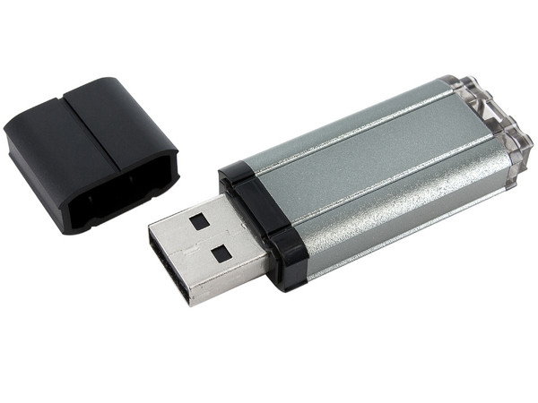 Unidad Flash USB 2.0 Verico Cordial de 16GB. Color Gris