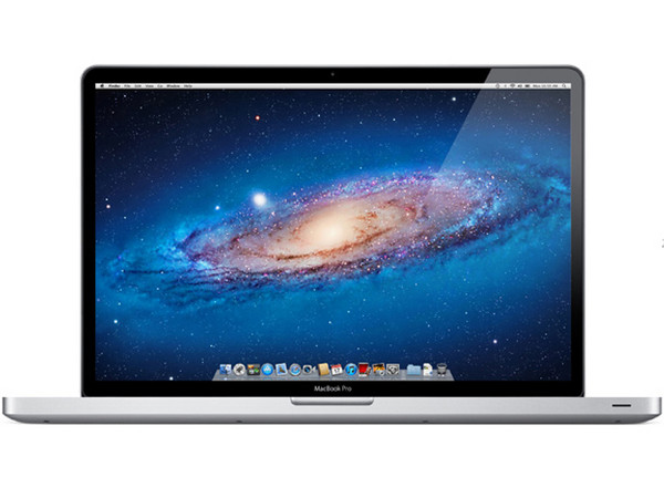Apple MacBook Pro:
Procesador Intel Core i7 Quad-Core de 2.4 GHz,
Memoria de 4GB DDR3, Disco Duro de 750GB,
Pantalla LED de 17