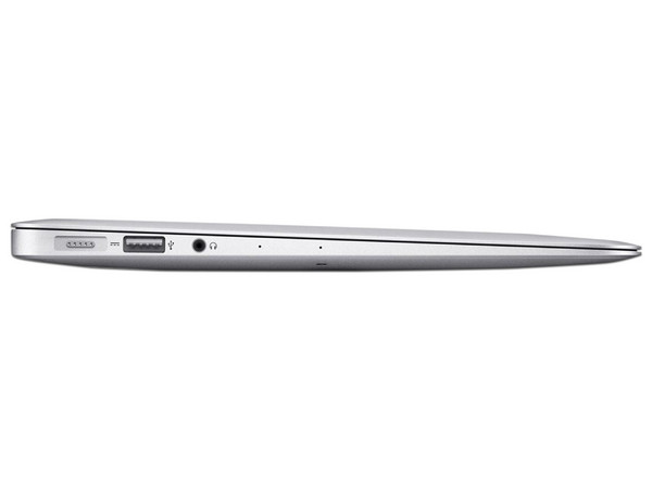 Apple MacBook Air 11:
Procesador Intel Core i5 (hasta 2.7 GHz),
Memoria de 4GB LPDDR3,
SSD de 128GB,
Pantalla de 11.6