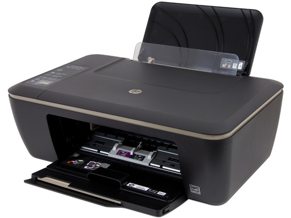 Kit de Computadora HP All in One 20-b002la,
Procesador AMD E1-1200 (1.4 GHz),
2GB DDR3, D.D. de 1TB,
Video Radeon HD 7310, DVD±R/RW DL, Red 802.11b/g/n,
Windows 8 (64 bits),
Pantalla LED HD de 20