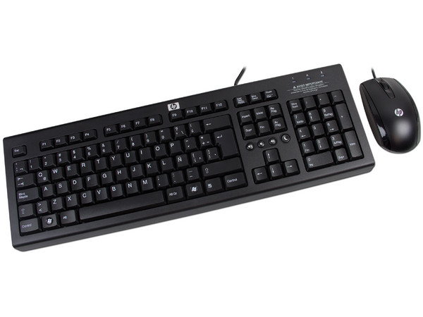 Computadora HP All in One Omni  Pro 110,
Procesador Intel Pentium Dual-Core E5800 (3.2GHz),
Memoria 2GB DDR3, D.D. de 500GB,
Video Intel GMA X4500, DVD SuperMulti, Red 802.11b/g/n,
Windows 7 Starter (32 Bits),
Monitor LCD HD Wide de 20