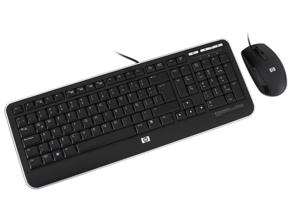 Computadora HP Pavilion p6100la,
Procesador Intel Pentium DC E5200 (2.5 GHz),
Memoria 3 GB DDR2, D.D. 500GB SATA II,
Super Multi DVD±R/RW, Red, Módem 56K,
Windows Vista Home Basic