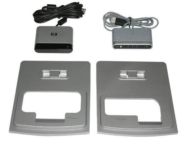 Computadora HP Pavilion m7550la,
Procesador Pentium D 930 dos núcleos, 3.0GHz,
Memoria 1GB PC2-4200 DDR2,
D.D. de 250 GB, DVD±RW/±R Doble Capa,
Tarjeta de sintonía de TV con Control Remoto,
Red, Módem, XP Media Center.
No incluye Monitor