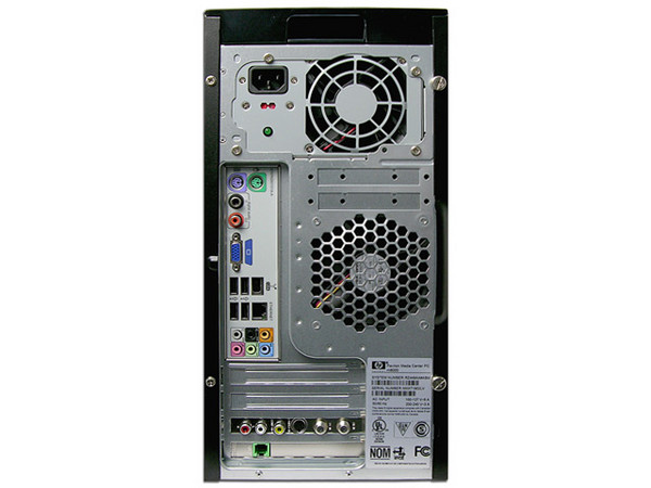 Computadora HP Pavilion Media Center m8050la,
Procesador Intel Core 2 Duo E4300 (1.8Ghz),
Memoria 2 GB (2 x 1024) PC2-4200 DDR2,
D.D. de 500GB SATA, Super Multi DVD±R/RW LightScribe,
Red, Módem, Windows Vista Home Premium.
No Incluye Monitor
