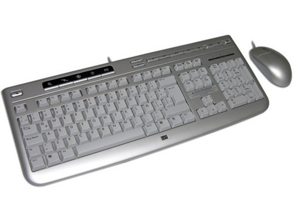 Computadora HP Pavilion Slimline s7620la,
Procesador Intel Core Solo T1350 (1.86Ghz),
Memoria 1GB PC2-4200 DDR2,
D.D. de 250 GB, Super Multi DVD±R/RW/RAM,
Red, Módem, Windows XP Home
No incluye Monitor