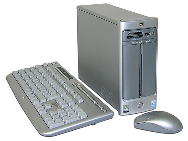 Computadora HP Pavilion Slimline s7740la,
Procesador Intel Pentium Core Duo T2060 (1.6Ghz),
Memoria 2 GB PC2-4200 DDR2,
D.D. de 320GB, Super Multi DVD±R/RW/LightScribe,
Red, Módem, Windows Vista Home Basic.
Incluye Monitor LCD 15