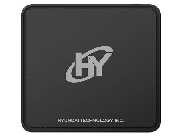Mini PC Hyundai,
Procesador Intel Celeron N4020,
Memoria de 4GB, SSD de 128GB,
Video UHD Graphics,
S.O. Windows 11 Home S (64 Bits).