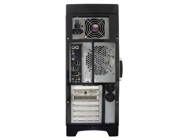 Computadora PC en Línea Gamer Plus AMD,
Procesador AMD Phenom II X2 550 B.E. (3.1GHz),
Memoria Corsair 2GB DDR3 1333MHz, D.D. 320GB SATA II,
T. Madre ChipSet AMD 790GX AM3, DVD±R/RW,
Video ATI PCS+ HD 4870, 512MB DDR5