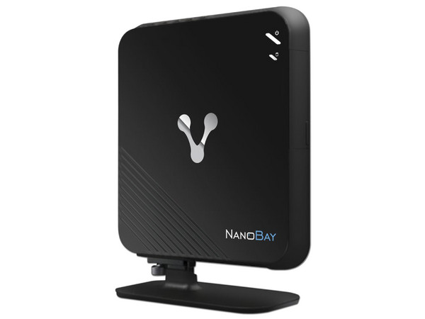 Desktop VORAGO NanoBay,
Procesador Intel Celeron J1800 (hasta 2.58 GHz),
Memoria de 1GB DDR3,
Disco Duro de 500GB,
Video  Intel HD Graphics,
S.O. Windows 8 (64 Bits)