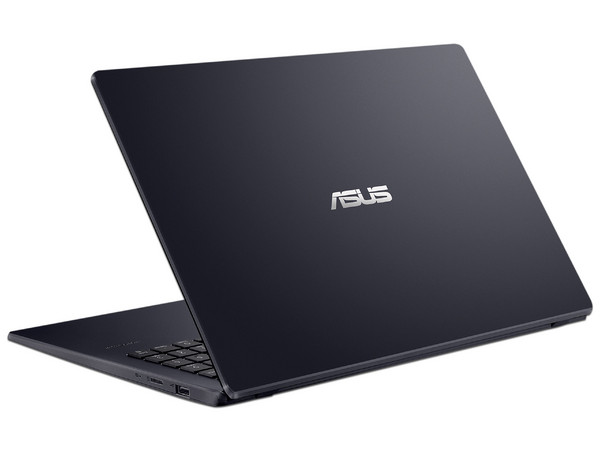 Laptop ASUS L510:
Procesador Intel Celeron N4020 (hasta 2.8 GHz),
Memoria de 4GB DDR4,
eMMC de 128GB,
Pantalla de 15.6