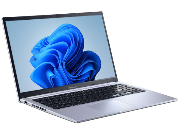Laptop ASUS VivoBook 14: 
Procesador Intel Core i7 13620H (hasta 4.9 GHz), 
Memoria de 8GB DDR4, 
SSD de 512GB, 
Pantalla de 15.6