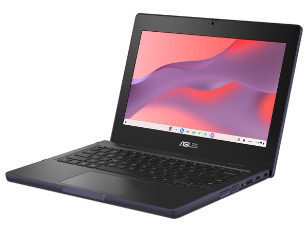 Laptop ASUS Chromebook CZ1104CM4A: 
Procesador MediaTek Kompanio 540 (hasta 2.6 GHz), 
Memoria de 8GB LPDDR5, 
eMMC de 64GB, 
Pantalla de 11.6