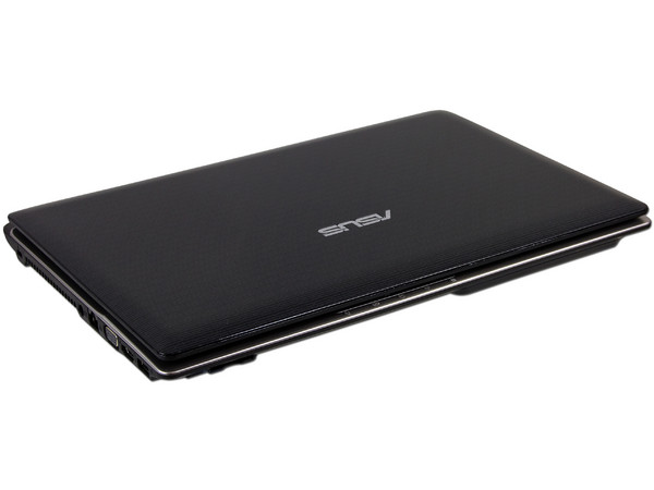 Laptop ASUS A43E-MSR1-SIL-V:
Procesador Intel Core i5-2450M (2.5 GHz),
Memoria de 6 GB DDR3, Disco Duro de 750 GB,
Pantalla LED de 14