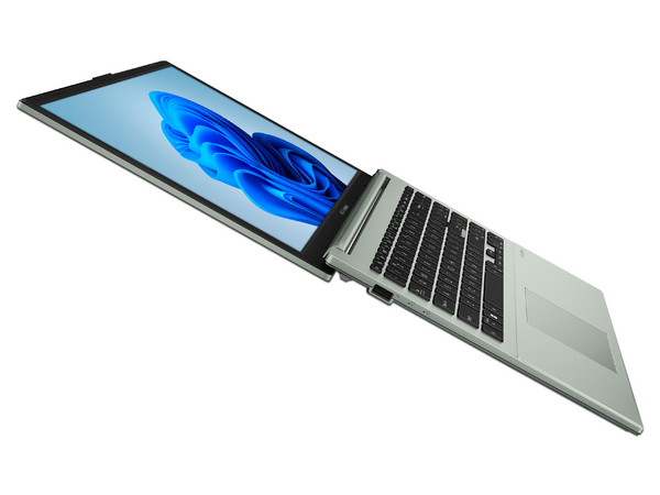 Laptop ASUS E1504G :
Procesador Intel Core i3 N305 (hasta 3.8 GHz),
Memoria de 8GB,
SSD de 128GB,
Pantalla de 16