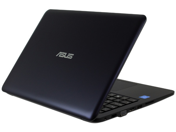 Laptop ASUS VivoBook E402SA:
Procesador Intel Celeron N3050 (hasta 2.16 GHz),
Memoria de 2GB DDR3L,
Disco Duro de 500GB,
Pantalla de 14