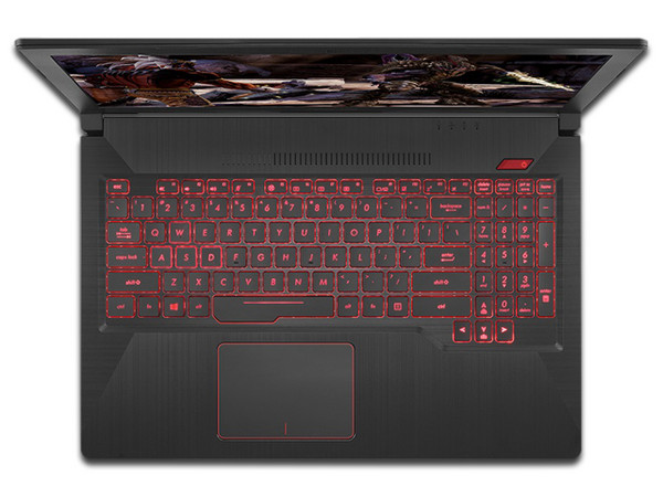 Laptop ASUS FX Gaming FX503:
Procesador Intel Core i5 7300HQ (hasta 3.50 GHz),
Memoria de 8GB DDR4,
Disco Duro de 1TB,
SSD de 128GB,
Pantalla de 15.6