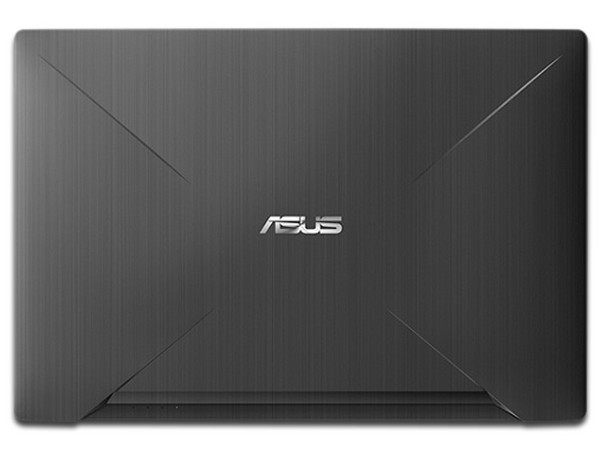 Laptop ASUS FX Gaming FX503:
Procesador Intel Core i5 7300HQ (hasta 3.50 GHz),
Memoria de 8GB DDR4,
Disco Duro de 1TB,
SSD de 128GB,
Pantalla de 15.6