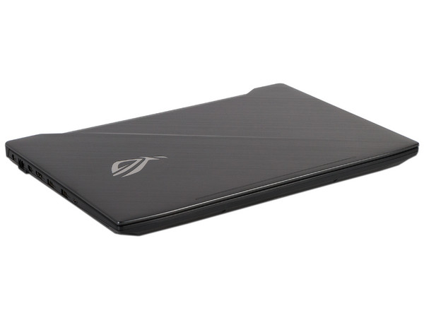Laptop ASUS ROG STRIX GL503GE:
Procesador Intel Core i7 8750H (hasta 4.10 GHz),
Memoria de 12GB DDR4,
Disco Duro de 1TB,
SSD de 128GB,
Pantalla de 15.6