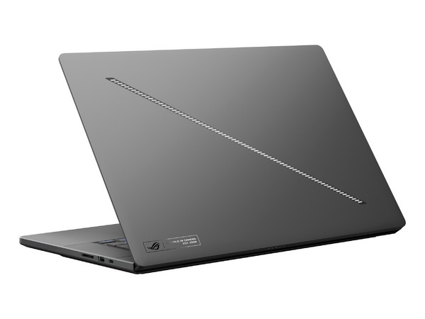 Laptop ASUS Zephyrus G16:
Procesador Intel Core Ultra 9 285H (hasta 5.4 GHz),
Memoria de 32GB LPDDR5,
SSD de 2TB,
Pantalla de 16
