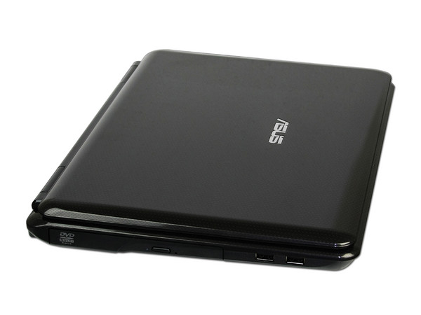 Laptop Asus K40IN-MA1:
Procesador Intel Pentium Dual Core T4300 (2.1GHz),
Memoria de 3GB DDR II, Disco Duro de 320GB,
Pantalla de 14