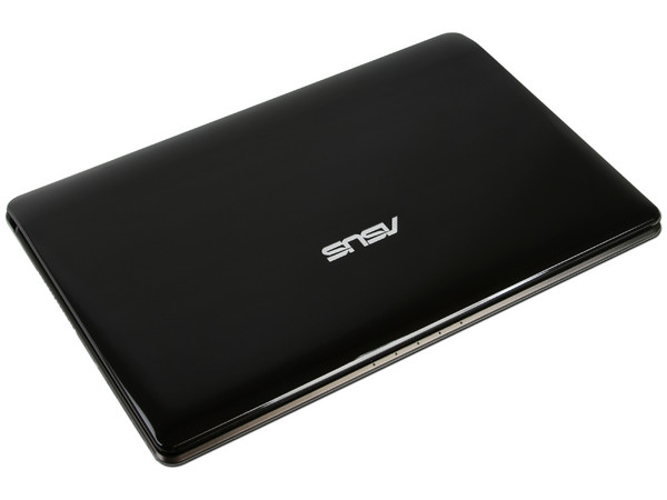 Laptop Asus K42F-MA1:
Procesador Intel Core i3 350M (2.27GHz),
Memoria de 4GB DDR3, Disco Duro de 320GB,
Video Intel HD Graphics, DVD±R/RW DL,
Pantalla de 14