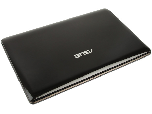 Laptop Asus K52F-ME1, Color Café:
Procesador Intel Core i3-380M (2.53GHz),
Memoria de 4GB DDR3, Disco Duro de 500GB,
Video Intel HD Graphics, DVD±R/RW,
Pantalla de 15.6