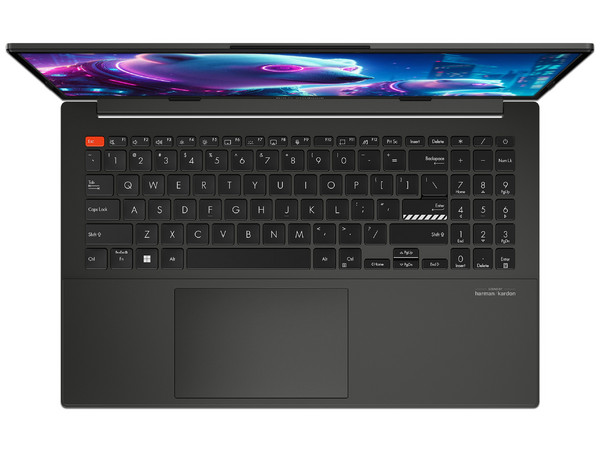 Laptop ASUS VivoBook S 15: 
Procesador Intel Core i9 13900H (hasta 5.4 GHz), 
Memoria de 16GB DDR5, 
SSD de 1TB,
Pantalla de 15.6