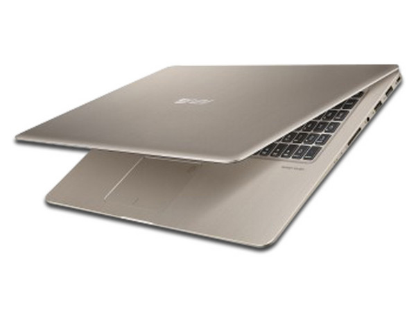 Laptop ASUS VivoBook Pro N580GD:
Procesador Intel Core i7 8750H (hasta 4.10 GHz),
Memoria de 8GB DDR4,
Disco Duro de 1TB,
SSD de 128GB,
Pantalla de 15.6
