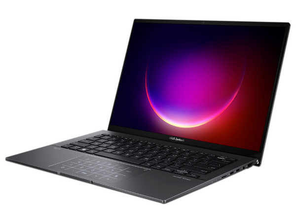 Laptop ASUS ZenBook UM3402YA:
Procesador AMD Ryzen 7 5825U (hasta 4.50 GHz),
Memoria de 16GB LPDDR4,
SSD de 512GB,
Pantalla de 14