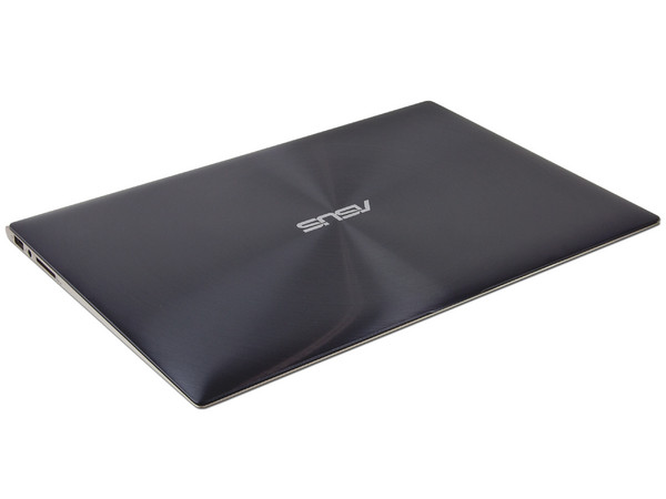 Ultrabook Asus ZenBook UX32VD:
Procesador Intel Core i5-3317U (hasta 2.6 GHz) 3era Generación,
Memoria de 4GB DDR3, D. D. 500GB, 24GB SSD,
Pantalla LED de 13.3