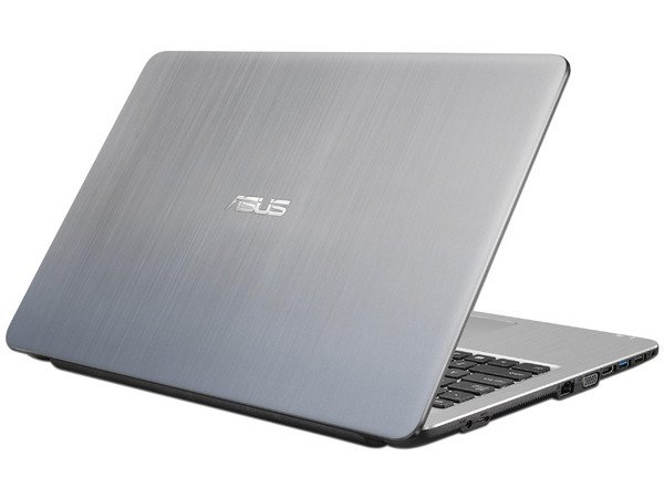 Laptop ASUS VivoBook X540YA:
Procesador AMD A8 7410 (hasta 2.50 GHz),
Memoria de 4GB DDR3L,
Disco Duro de 500GB,
Pantalla de 15.6