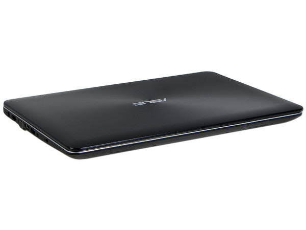 Laptop ASUS X455LA:
Procesador Intel Core i3 4005U (1.7 GHz),
Memoria de 4GB DDR3L,
Disco Duro de 1TB,
Pantalla de 14