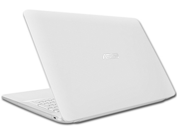 Laptop ASUS VivoBook Max X541UA:
Procesador Intel Core i5 7200U (hasta 3.10 GHz),
Memoria de 8GB DDR4,
Disco Duro de 1TB,
Pantalla de 15.6