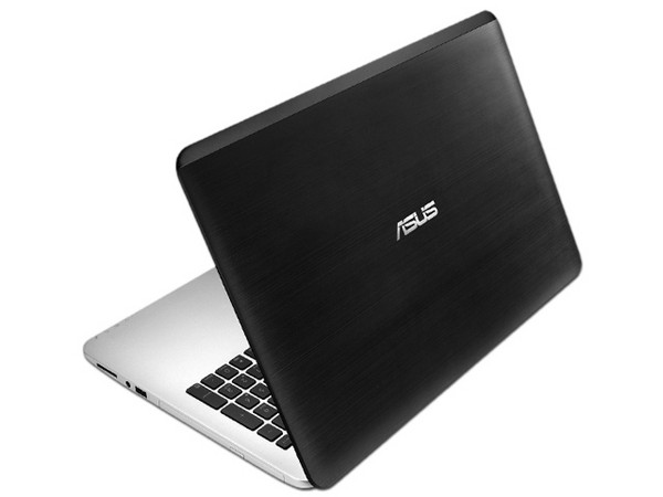 Laptop ASUS X555QG:
Procesador AMD A10 9600P (hasta 3.3 GHz),
Memoria de 12GB DDR3L,
Disco Duro de 1TB,
Pantalla de 15.6
