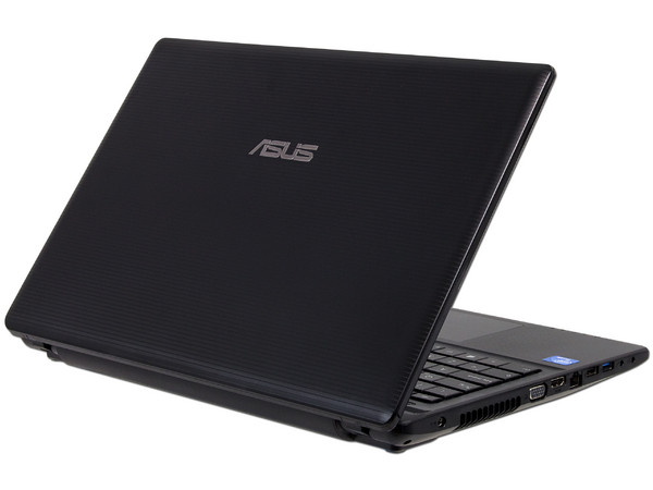 Laptop Asus X55A-MX1-H:
Procesador Intel Celeron B830 (1.8 GHz),
Memoria de 2 GB DDR3, D.D. de 500 GB,
Pantalla de 15.6