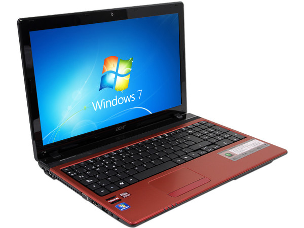 Laptop Acer Aspire 5560-SB487:
Procesador AMD A4-3300M (1.9 GHz),
Memoria de 4GB DDR3, Disco Duro de 500GB,
Pantalla HD LED de 15.6
