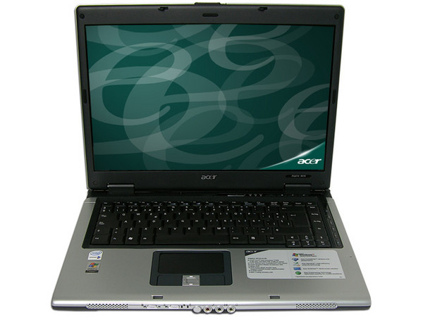Portátil Acer Aspire BL50:
Procesador Intel Core Solo T1350(1.86Ghz),
Memoria de 512MB DDRII, Disco Duro de 80GB,
Pantalla TFT de 15.4