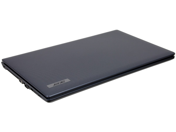 Laptop Acer Aspire 7739Z-4410: 
Procesador Intel Pentium P6200 (2.13 GHz),
Memoria de 4GB DDR3, Disco Duro 640GB, 
Pantalla HD LED de 17.3