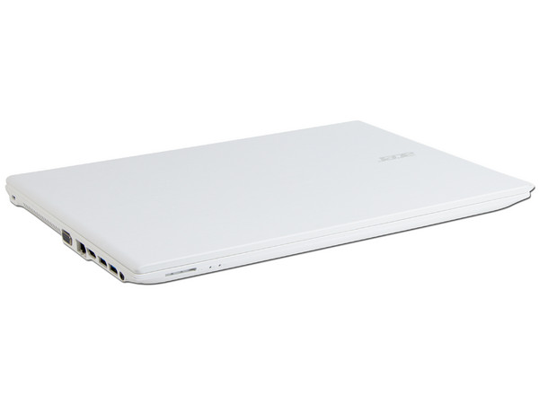 Laptop Acer Aspire E5-573-31TF:
Procesador Intel Core i3 5005U (2.0 GHz),
Memoria de 8GB DDR3L,
Disco Duro de 1TB,
Pantalla de 15.6