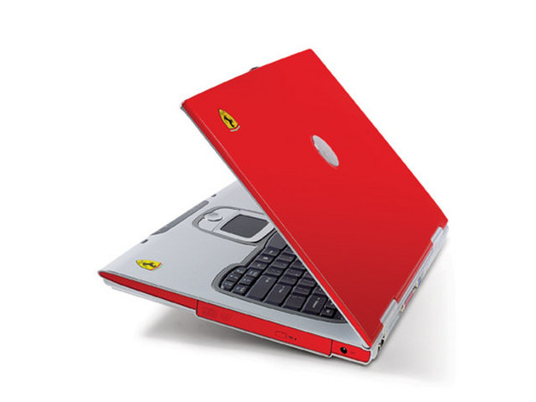 Laptop Acer Ferrari 3000, Edición Limitada, 
AMD Athlon™ XP-M 2500+, 512MB DDR333, 
Video ATI Radeon 9200 con 128MB DDR, Pantalla de 15Pulg. 
Disco Duro de 60GB, Quemador de DVDs (DVD±RW) 
Red 10/100, Fax/Modem 56K, Red Inalámbrica (