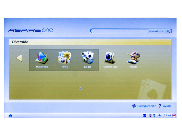 UltraPortátil Netbook Acer Aspire One:
Procesador Intel Atom N270 (1.60 GHz),
Memoria de 512MB DDR II,  Almacenamiento Interno 8GB,
Pantalla de 8.9