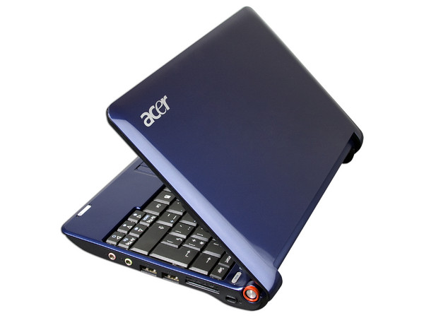 UltraPortátil Netbook Acer Aspire One:
Procesador Intel Atom N270 (1.60 GHz),
Memoria de 1GB DDR II,  Almacenamiento Interno 160GB,
Pantalla de 8.9