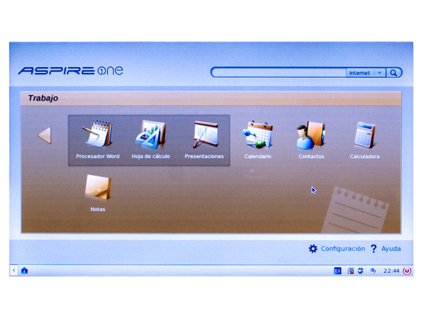 UltraPortátil Netbook Acer Aspire One:
Procesador Intel Atom N270 (1.60 GHz),
Memoria de 1GB DDR II,  Almacenamiento Interno 160GB,
Pantalla de 8.9