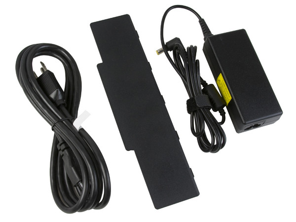 Portátil Acer Aspire 5535-6332:
Procesador AMD Athlon 64 X2, (2.0GHz),
Memoria de 2GB DDR II, Disco Duro de 250GB,
Pantalla de 15.6