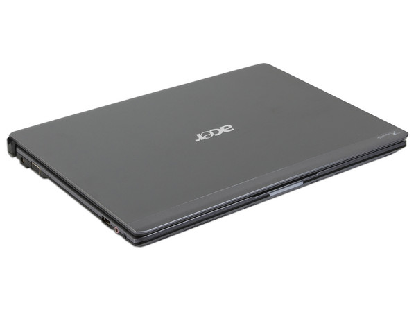 Laptop Ultra Delgada Acer Aspire Timeline 3810TZ-4599:
Procesador Intel Pentium SU2700 (1.3GHz),
Memoria de 2GB DDR III, Disco Duro de 250GB,
Pantalla de 13.3