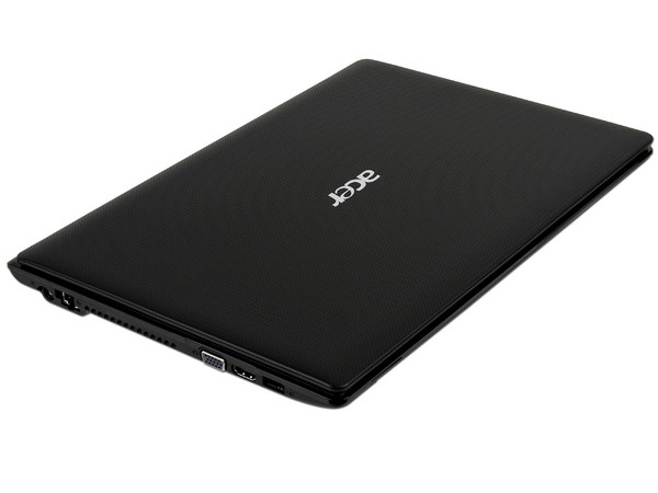 Laptop Acer Aspire 4741-5972:
Procesador Intel Core i3 350M (2.26GHz),
Memoria de 2GB DDR3, Disco Duro 320GB,
Video Intel HD Graphics, DVD-SuperMulti,
Pantalla de 14