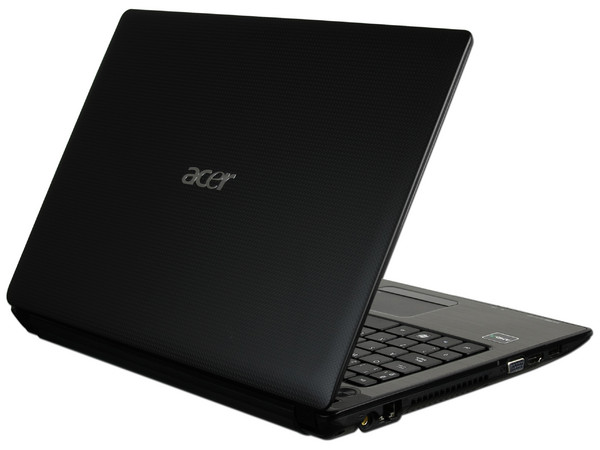 Laptop Acer Aspire 4251-1459:
Procesador AMD V120 (2.20 GHz),
Memoria de 2GB, Disco Duro de 160GB,
Pantalla LCD de 14
